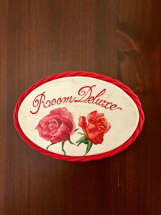 B&B Roomantic & Piscina Idromassaggio チェファル エクステリア 写真