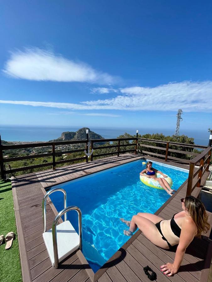 B&B Roomantic & Piscina Idromassaggio チェファル エクステリア 写真